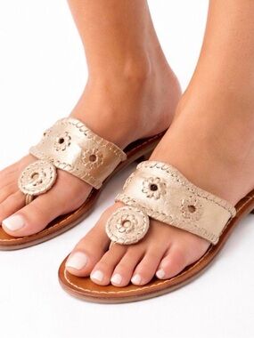 $150 - Jack Rogers Gold Leather Thong Sandals Size 7.5 Boho Metallic Slip On